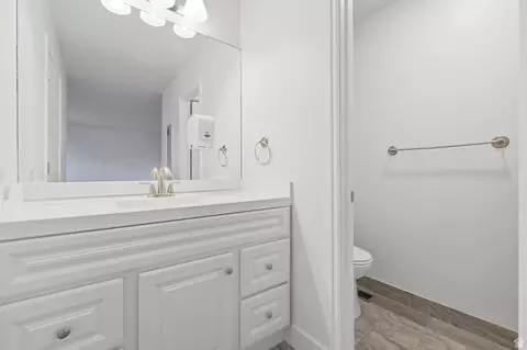 Bath - 5175 S 900 E, Murray, UT 84117 photo 2 of 4