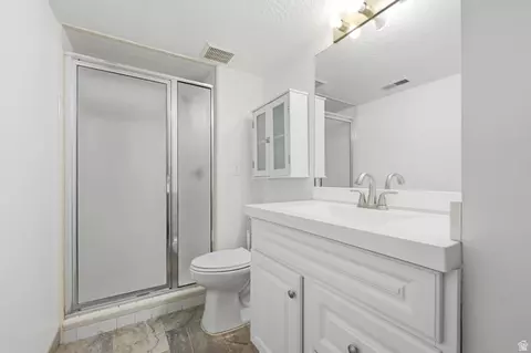 Bath - 5175 S 900 E, Murray, UT 84117 photo 4 of 4