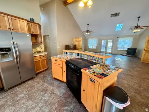 Kitchen - 324 E 300 St S, Moab, UT 84532 photo 2 of 4