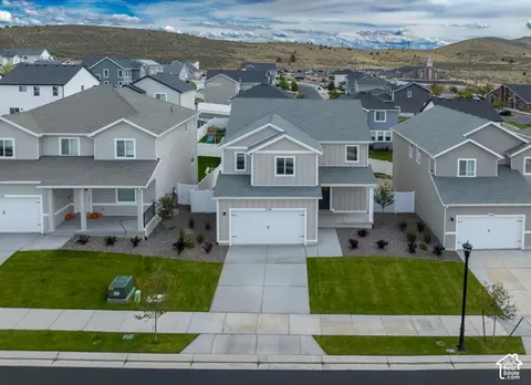 7146 Oquirrh Ranch Pkwy N, Eagle Mountain, UT 84005