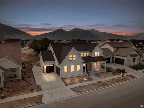 Exterior - 2771 W Aurora Ave, Mapleton, UT 84664 photo 2 of 9
