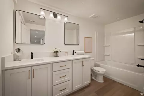 Bath - 2771 W Aurora Ave, Mapleton, UT 84664 photo 5 of 7