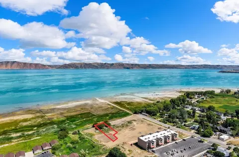 88 S Waters Edge Ln #5, Garden City, UT 84028