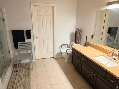 Bath - 853 S Windemere Ln E, South Ogden, UT 84403 photo 1 of 4