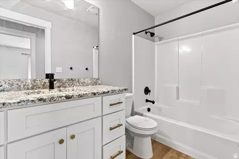 Bath - 625 E 100 S, Ephraim, UT 84627 photo 1 of 4