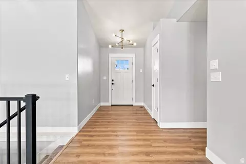 Entry Way - 625 E 100 S, Ephraim, UT 84627 photo 2 of 5
