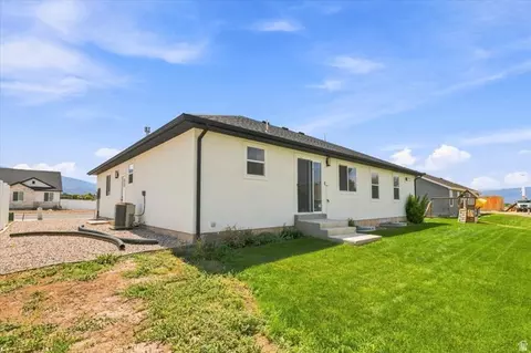 Exterior - 625 E 100 S, Ephraim, UT 84627 photo 4 of 6