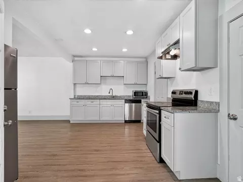Kitchen - 568 E 4th S, Ogden, UT 84404 photo 3 of 4