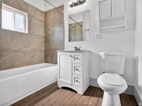 Bath - 568 E 4th S, Ogden, UT 84404 photo 1 of 2