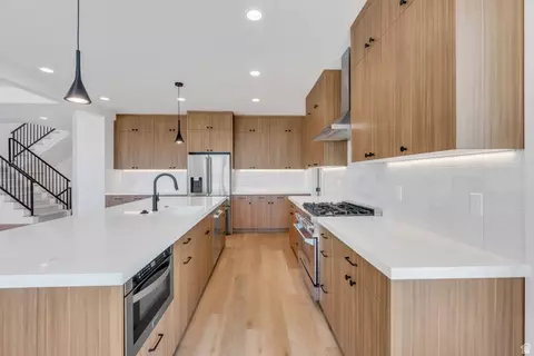 Kitchen - 296 S 2580 E #20, Spanish Fork, UT 84660 photo 5 of 8