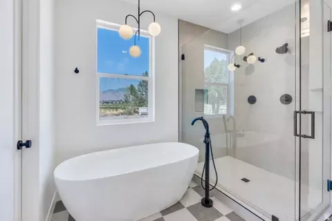 Bath - 296 S 2580 E #20, Spanish Fork, UT 84660 photo 3 of 9