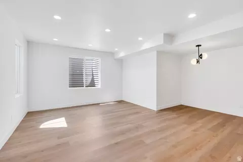 Living - 296 S 2580 E #20, Spanish Fork, UT 84660 photo 5 of 8