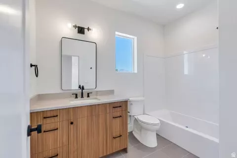 Bath - 296 S 2580 E #20, Spanish Fork, UT 84660 photo 7 of 9