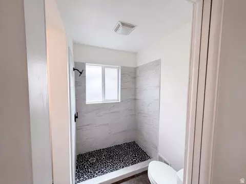 Bath - 1318 29th St, Ogden, UT 84403 photo 2 of 3