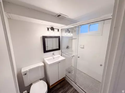 Bath - 1318 29th St, Ogden, UT 84403 photo 3 of 3
