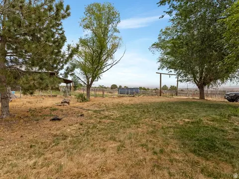 Exterior - 17 E 200 N St N, Cedar Fort, UT 84013 photo 5 of 7