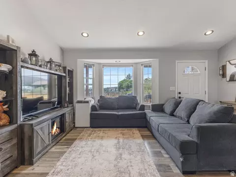 Living - 17 E 200 N St N, Cedar Fort, UT 84013 photo 2 of 3