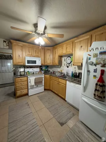 Kitchen - 55 W 750 N, Orem, UT 84057 photo 2 of 2