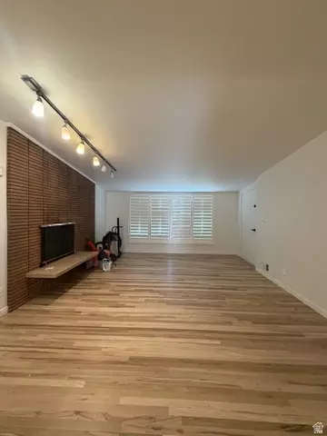 Living - 485 E 7800 S, Midvale, UT 84047 photo 1 of 2