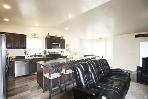 Kitchen - 2338 E 4300 S, Naples, UT 84078 photo 1 of 7