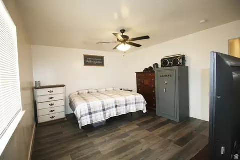 Bedroom - 2338 E 4300 S, Naples, UT 84078 photo 1 of 6