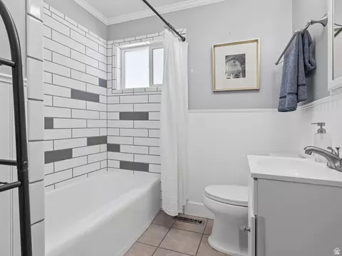 Bath - 309 S 400 E, Orem, UT 84097 photo 1 of 3