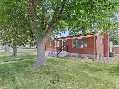 Exterior - 309 S 400 E, Orem, UT 84097 photo 8 of 9