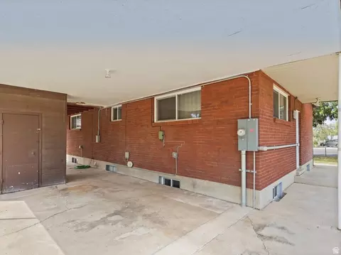 Exterior - 309 S 400 E, Orem, UT 84097 photo 5 of 9