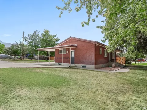 Exterior - 309 S 400 E, Orem, UT 84097 photo 3 of 9