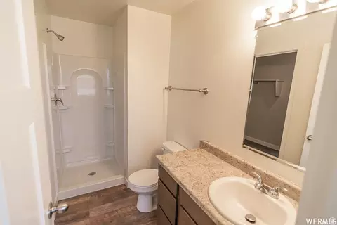 Bath - 4311 E Oconnell Ln, Eagle Mountain, UT 84005 photo 1 of 2