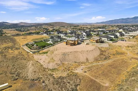 View/Area - 9126 N Lakefront Dr, Eagle Mountain, UT 84005 photo 4 of 7