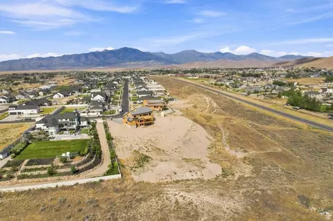 View/Area - 9126 N Lakefront Dr, Eagle Mountain, UT 84005 photo 3 of 7