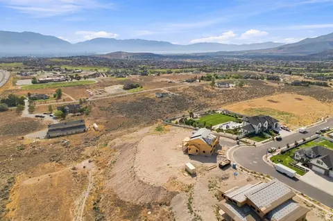 View/Area - 9126 N Lakefront Dr, Eagle Mountain, UT 84005 photo 2 of 7
