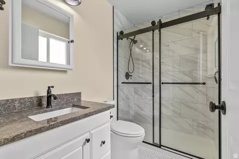 Bath - 18 S 860 E, Orem, UT 84097 photo 4 of 4