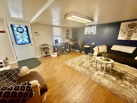 Living - 662 E Oneida St, Preston, ID 83263 photo 4 of 5