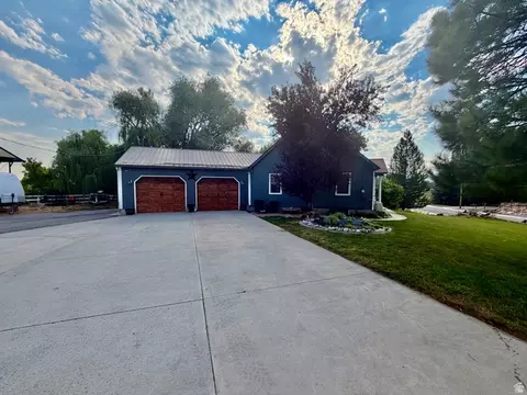 Exterior - 662 E Oneida St, Preston, ID 83263 photo 3 of 18