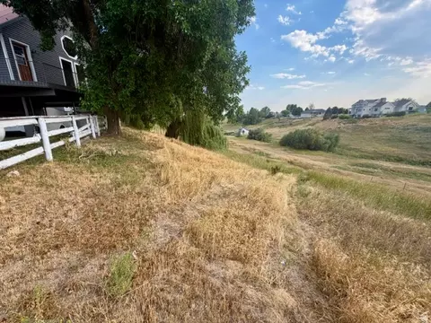 Exterior - 662 E Oneida St, Preston, ID 83263 photo 10 of 18