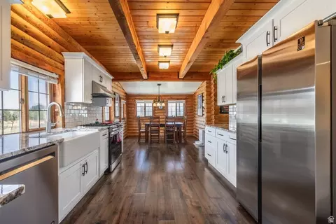Kitchen - 1130 Interlaken Way, Midway, UT 84049 photo 4 of 5