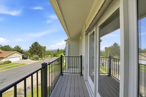 Exterior - 1560 E Hills Dr N, Bountiful, UT 84010 photo 1 of 4