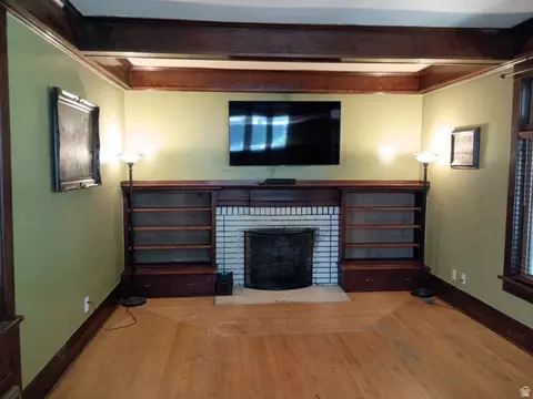Living - 981 E 24th S, Ogden, UT 84401 photo 2 of 3