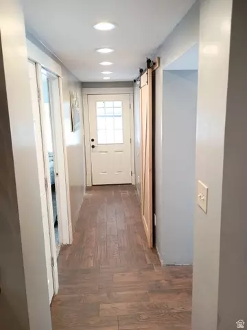 Entry Way - 981 E 24th S, Ogden, UT 84401 photo 1 of 3