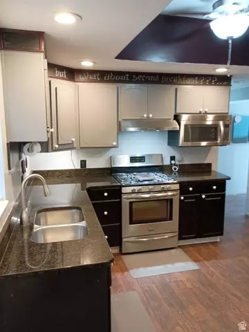 Kitchen - 981 E 24th S, Ogden, UT 84401 photo 1 of 3