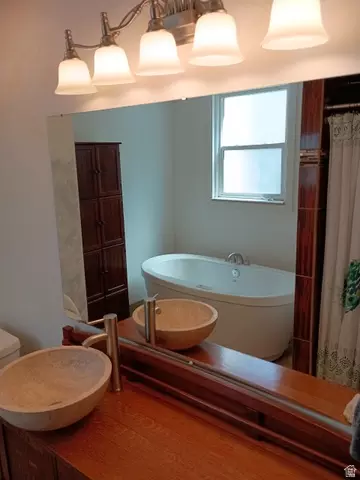 Bath - 981 E 24th S, Ogden, UT 84401 photo 5 of 5