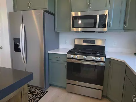 Kitchen - 538 N 550 W, Smithfield, UT 84335 photo 4 of 5