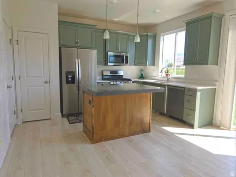 Kitchen - 538 N 550 W, Smithfield, UT 84335 photo 2 of 5