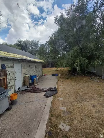 Exterior - 403 E Morgan St N, Layton, UT 84041 photo 1 of 2