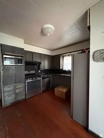 Kitchen - 403 E Morgan St N, Layton, UT 84041 photo 1 of 2
