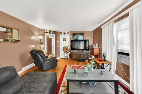 Living - 124 33rd St, Ogden, UT 84401 photo 4 of 4