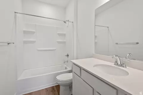 Bath - 1257 E 1670 N #801, Payson, UT 84651 photo 2 of 2