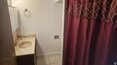 Bath - 330 N 725 W, Orem, UT 84057 photo 2 of 2